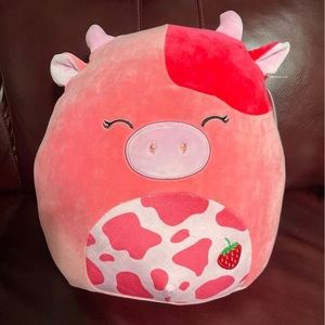Calynda the pink strawberry cow squishmallow